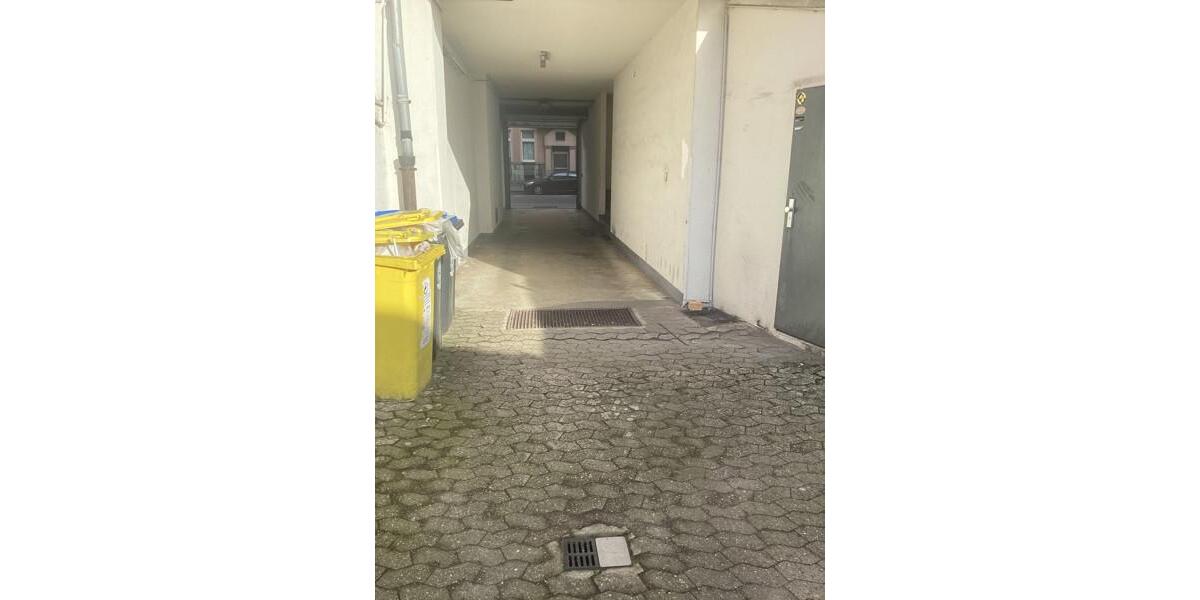 Garagen / Stellplätze Düsseldorf Oberbilk - 90&euro; | Angebot:24908579