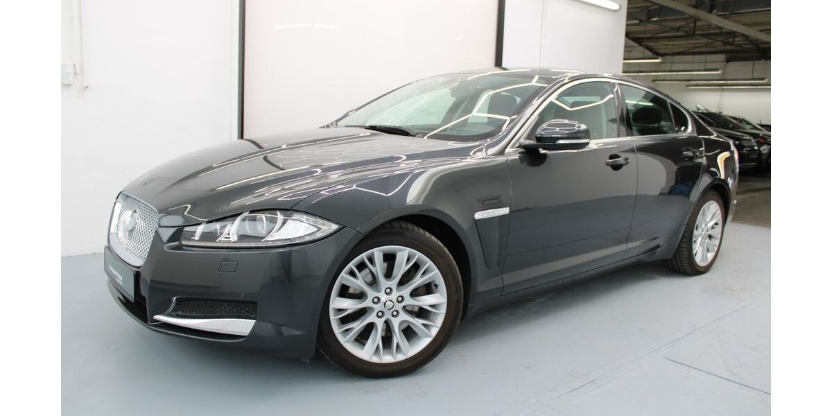 Jaguar XF 132.600 km 11.990 &euro; Düsseldorf 40233