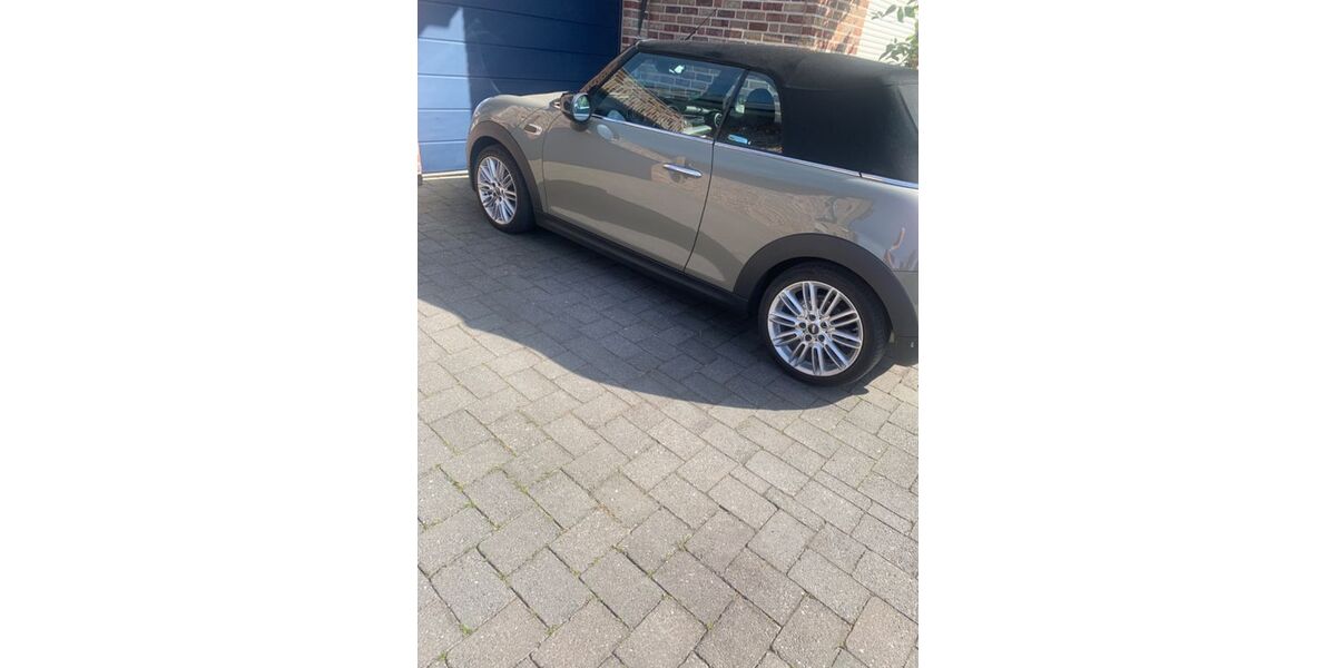 Mini Cooper Cabrio 85.000 km 16.900 &euro; Willich 47877