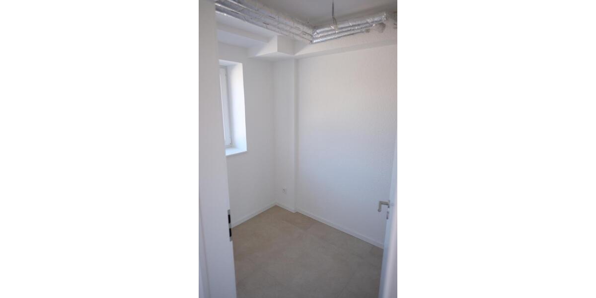Reihenhaus Mönchengladbach West - 3 Zimmer, 130 m&sup2;, 1.700&euro; | Angebot:26429794