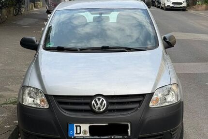 VW Fox 124.304 km 1.000 &euro; Düsseldorf 40476
