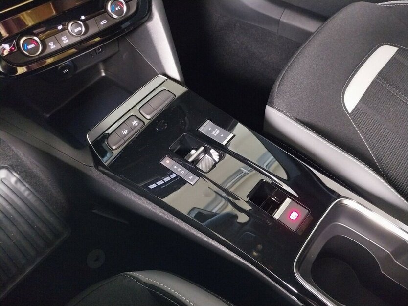 Opel Mokka GS 48V Hybrid, Kamera, LED-Matrix Licht 5.000 km 29.980 € HAAN 42781