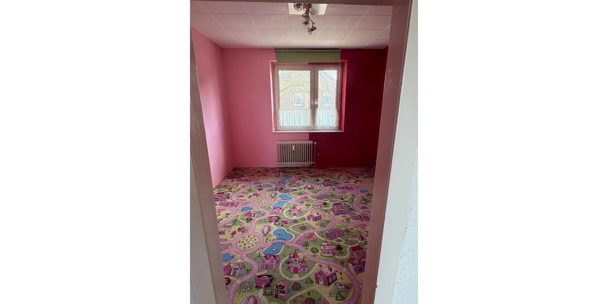 Etagenwohnung Mönchengladbach Ost - 3 Zimmer, 75 m&sup2;, 750&euro; | Angebot:25635943