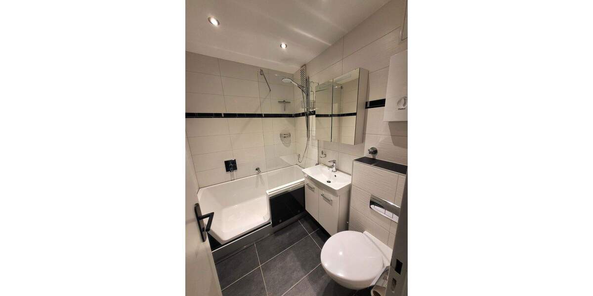 Etagenwohnung Mönchengladbach Schrievers - 3 Zimmer, 86 m&sup2;, 170.000&euro; | Angebot:24496513