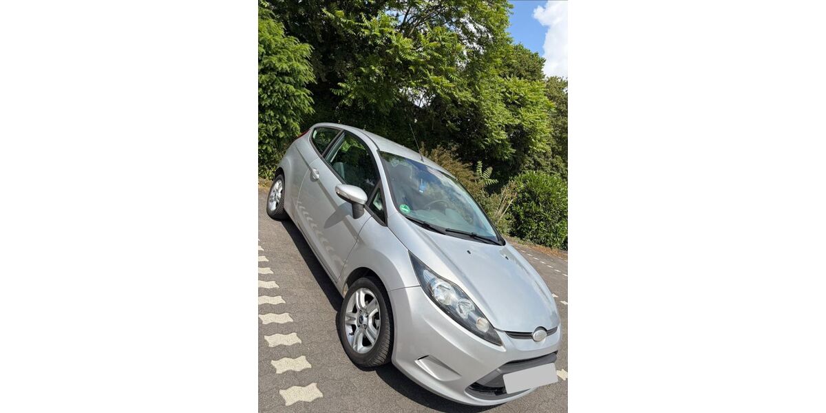 Ford Fiesta 105.026 km 3.730 &euro; Duisburg 47057