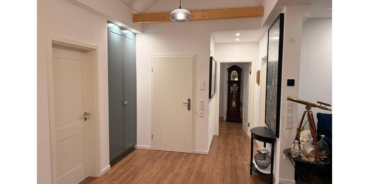 Exklusive, vollmöblierte Penthouse-Wohnung mit luxuriöser Ausstattung nahe Düsseldorf 3.5 zimmer