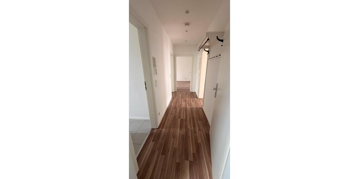 Etagenwohnung Düsseldorf Oberbilk - 2 Zimmer, 61 m&sup2;, 820&euro; | Angebot:26415626
