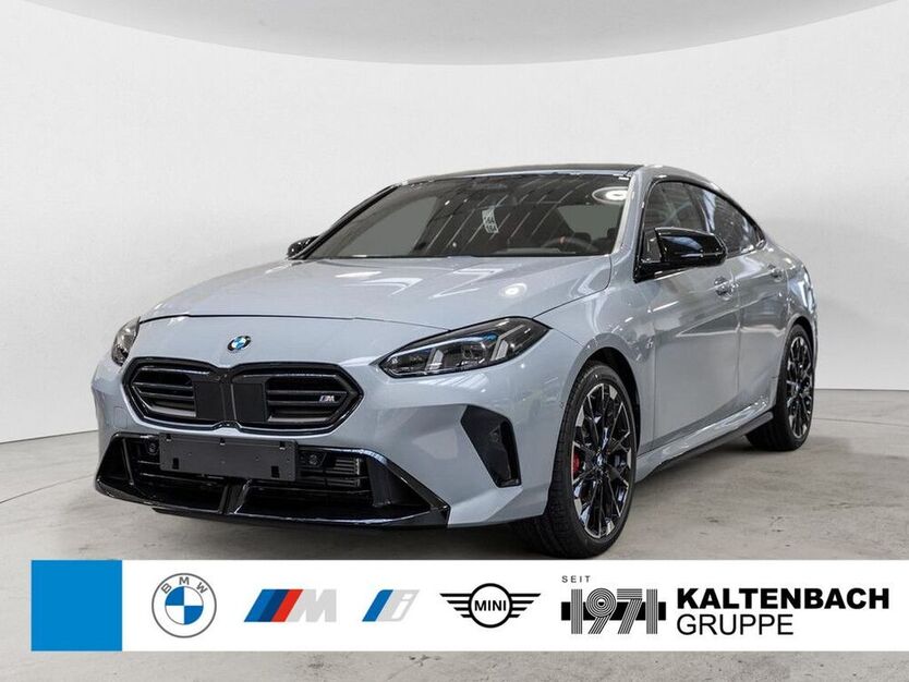 M235