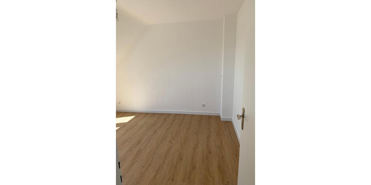 Dachgeschoßwohnung Kempen - 2 Zimmer, 43 m&sup2;, 144.000&euro; | Angebot:25418192