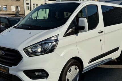 Ford Transit Custom 26.768 km 19.900 € Oberhausen 46045