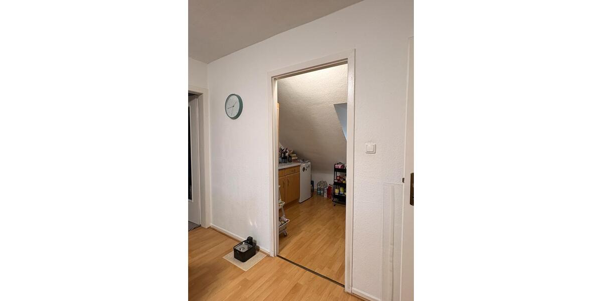 Schöne 2-Zimmer-Dachgeschosswohnung (51 m²) in zentraler Lage 2 zimmer