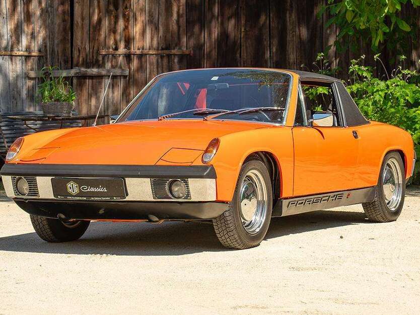 914