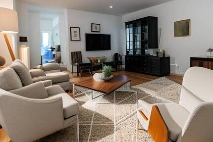 Modern, gepflegt: 3-Zimmer-Wohnung mit Balkon, 2 Bädern & Garage