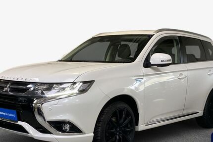 Mitsubishi Plug-in Hybrid Outlander 52.502 km 17.760 &euro; Düsseldorf 40549