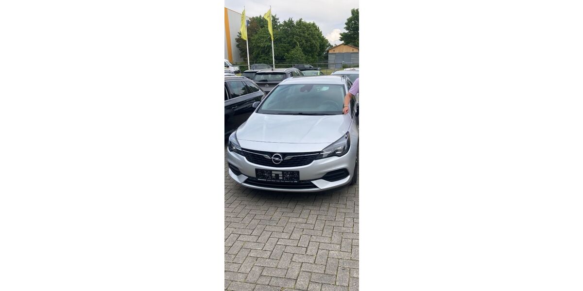 Opel Astra 105.000 km 9.000 &euro; Düsseldorf 40221