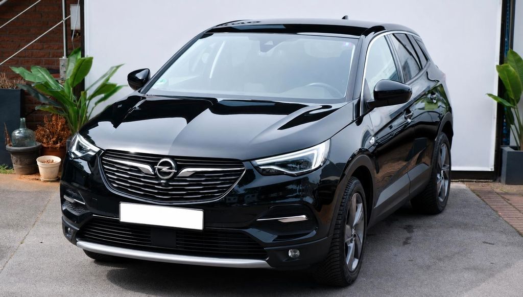 Opel Grandland (X) 113.000 km 14.500 &euro; Duisburg 47226