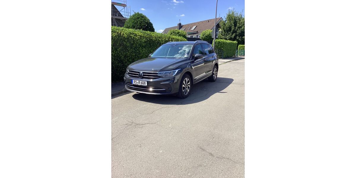 VW Tiguan 84.700 km 25.450 &euro; Remscheid 42897