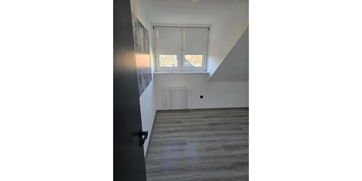 Dachgeschoßwohnung Ratingen - 2 Zimmer, 50 m&sup2;, 800&euro; | Angebot:25044434