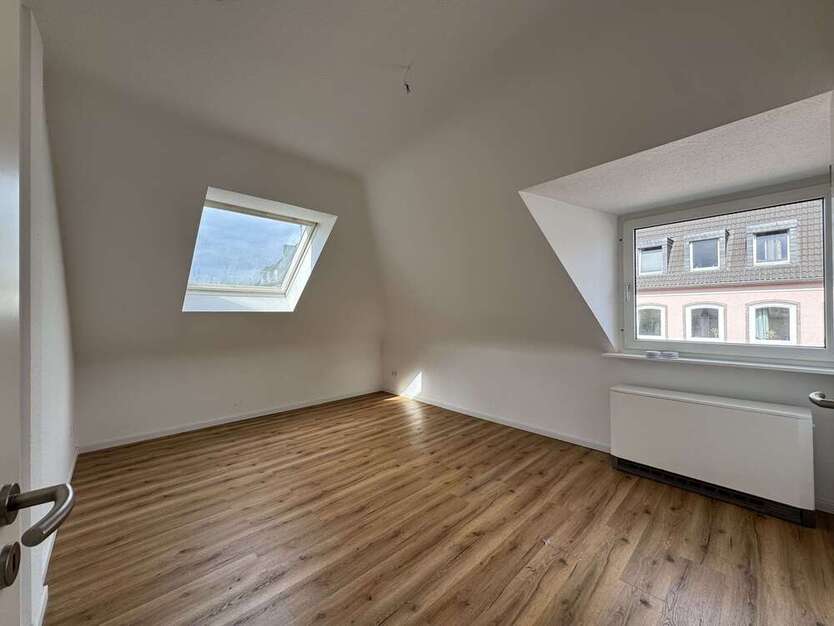 Wohnung zum Mieten in Düsseldorf 475 € 27 m²