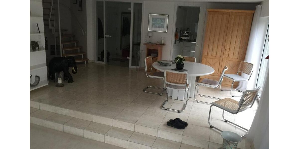 Freistehendes Einfamilienhaus mit PV + Garage in St. Tönis 7 zimmer