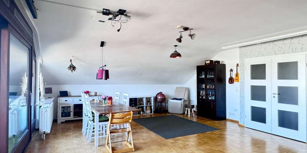 Etagenwohnung Düsseldorf Stadtbezirk 9 - 4 Zimmer, 93 m&sup2;, 339.000&euro; | Angebot:25589690