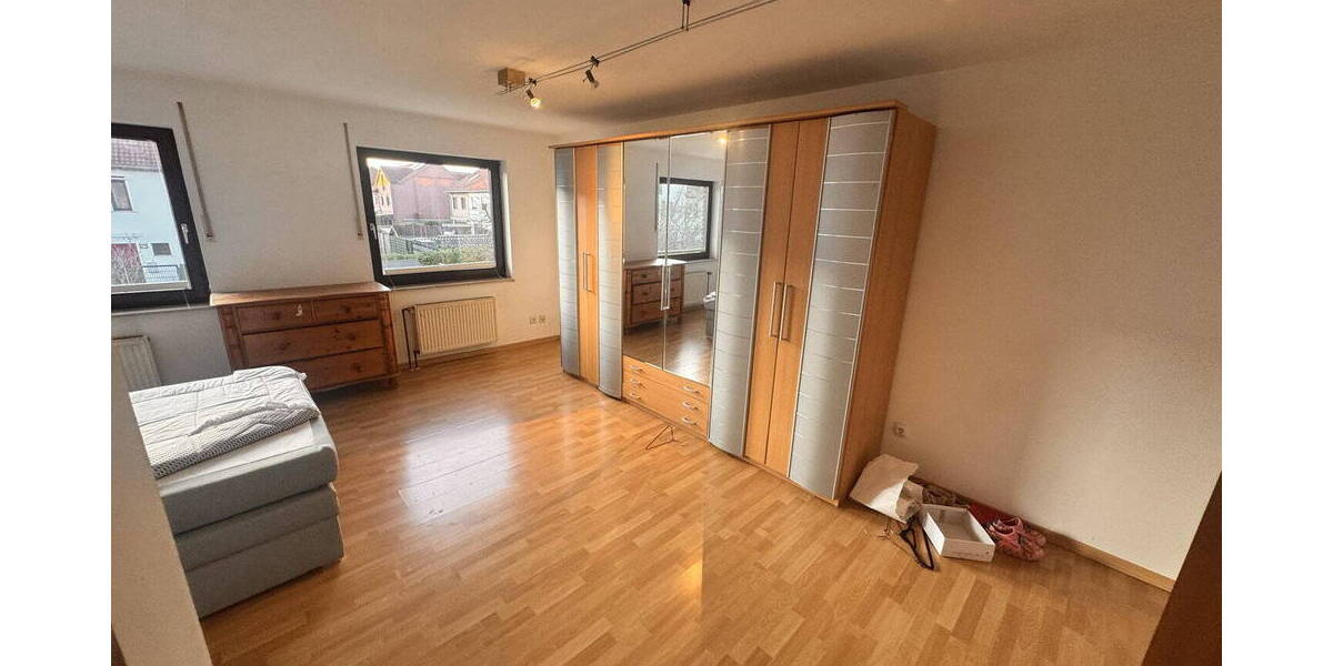 Reihenmittelhaus Düsseldorf Lichtenbroich - 5 Zimmer, 127 m&sup2;, 499.000&euro; | Angebot:26092502