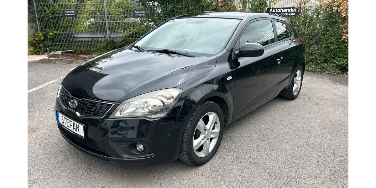 Kia ceed / Ceed 122.000 km 4.500 &euro; Neuss 41472
