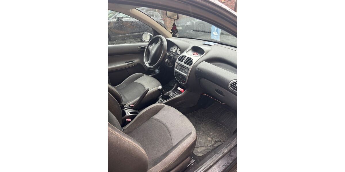 Peugeot 206 218.000 km 1.100 &euro; Velbert 42551