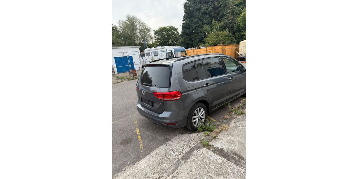 VW Touran 98.000 km 14.000 &euro; Mönchengladbach 41199