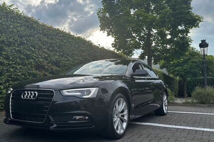 Audi A5 42.500 km 16.499 &euro; Krefeld 47829