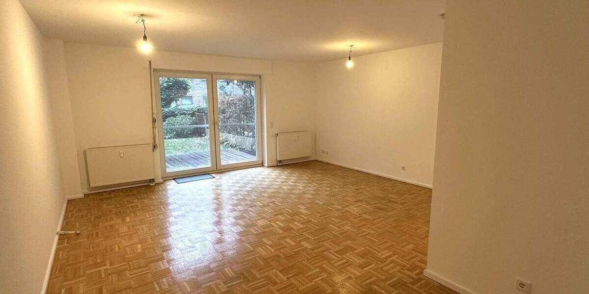 Schönes Apartment mit Terrasse, Garten und Tiefgaragenstellplatz in bester zentrumsnaher Lage 1 zimmer