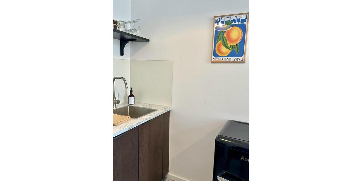 Möblierte sanierte Altbau City-Wohnung in Unterbilk zimmer