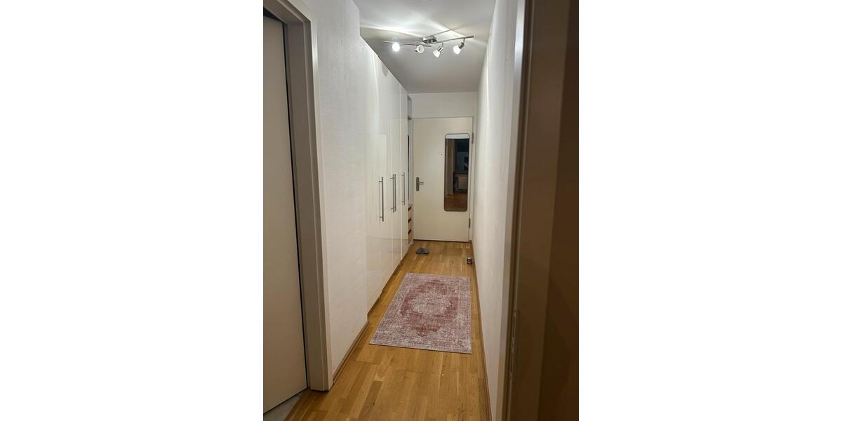 Etagenwohnung Düsseldorf Heerdt - 1 Zimmer, 40 m&sup2;, 1.429&euro; | Angebot:26534217