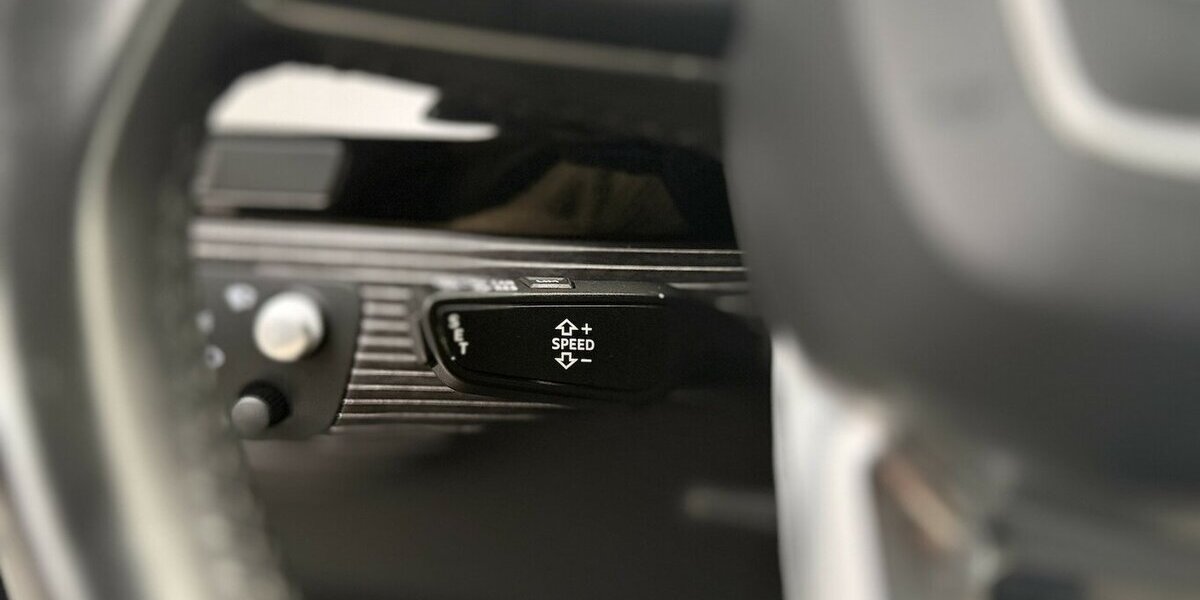 Audi Q7 3.0 TDI e-tron quattro / Panorama / Kamera 179.000 km 30.900 &euro; Mönchengladbach 41066