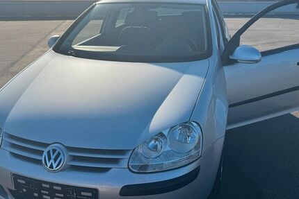 VW Golf 205.145 km 3.300 &euro; Solingen 42719
