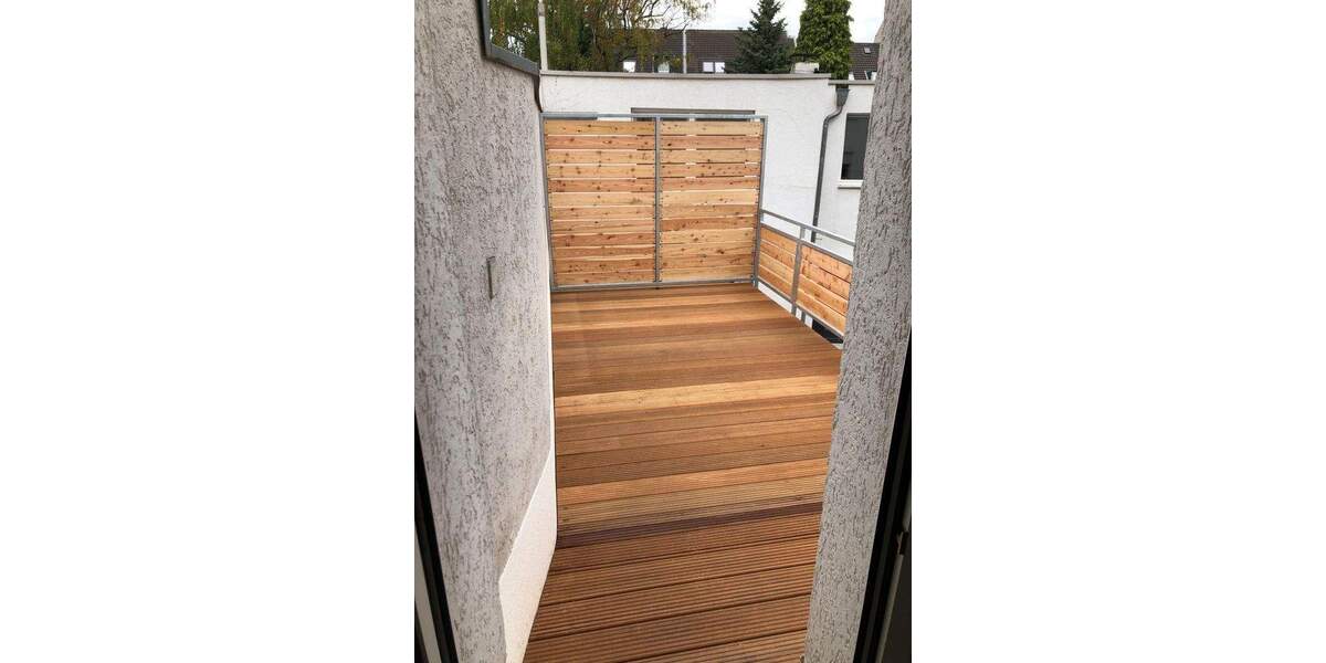 Stilvolle Altbauwohnung in Toplage am Bunten Garten - kernsaniert mit vielen Highlights 5 zimmer