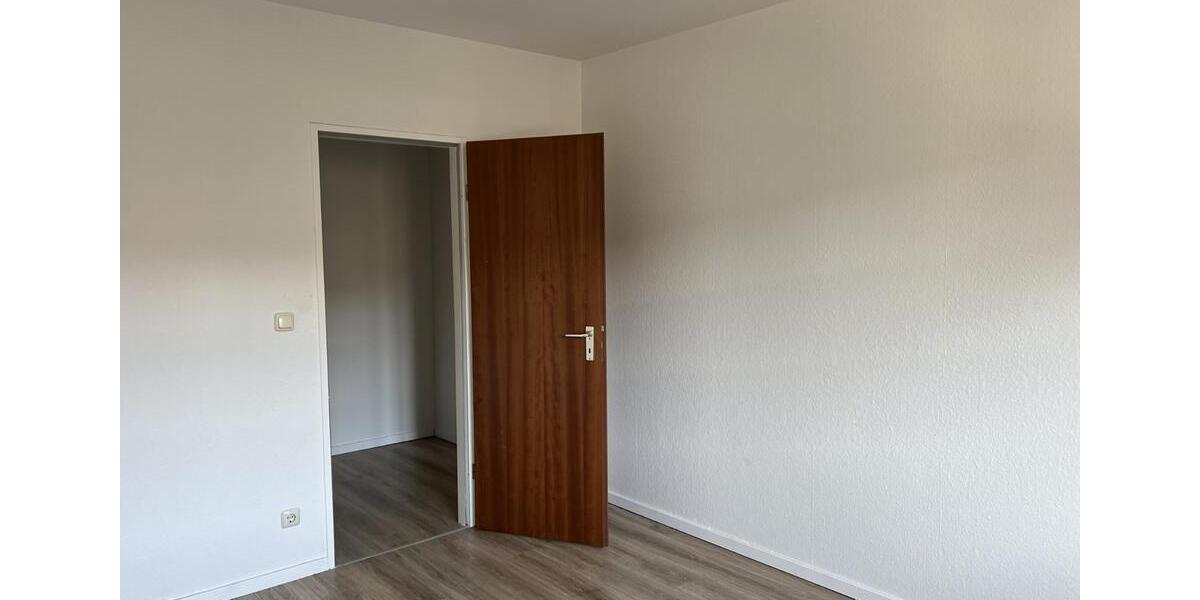 Etagenwohnung Mönchengladbach Süd - 4 Zimmer, 115 m&sup2;, 290.000&euro; | Angebot:26398013
