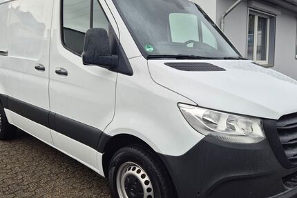 Mercedes-Benz Sprinter 139.600 km 23.990 € Düsseldorf 40591
