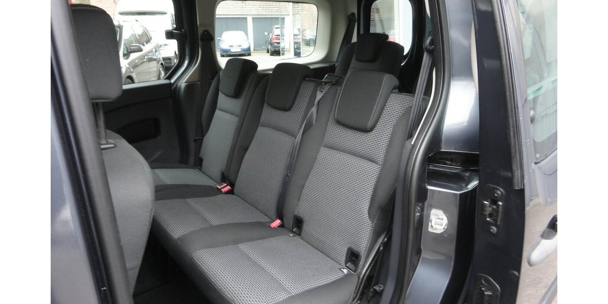 Mercedes-Benz Citan 111 CDI Lang7 Sitzrer Klimatr.PDC SHZ 178.000 km 7.990 &euro; Neuss 41462