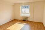 Zentral gelegene 2-Zimmer-Wohnung im 5. OG mit Aufzug und Balkon