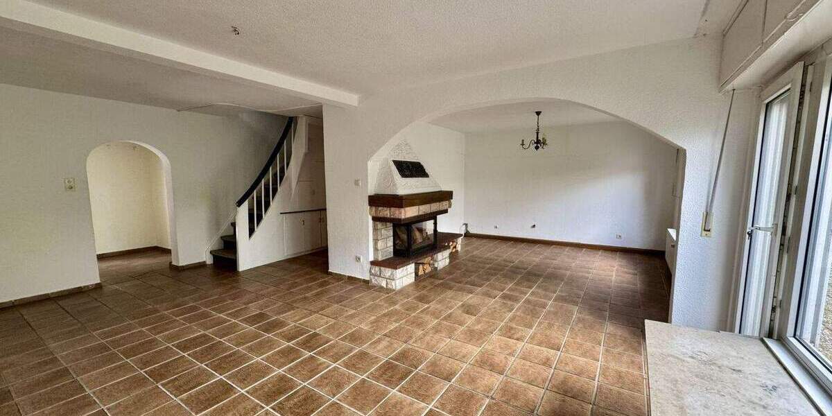 Aus Alt mach Neu! Freistehendes Einfamilienhaus mit großem Garten in Mettmann 3 zimmer