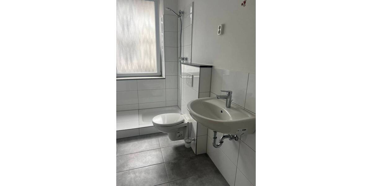 Etagenwohnung Mönchengladbach Stadtmitte - 3 Zimmer, 90 m&sup2;, 900&euro; | Angebot:26874935