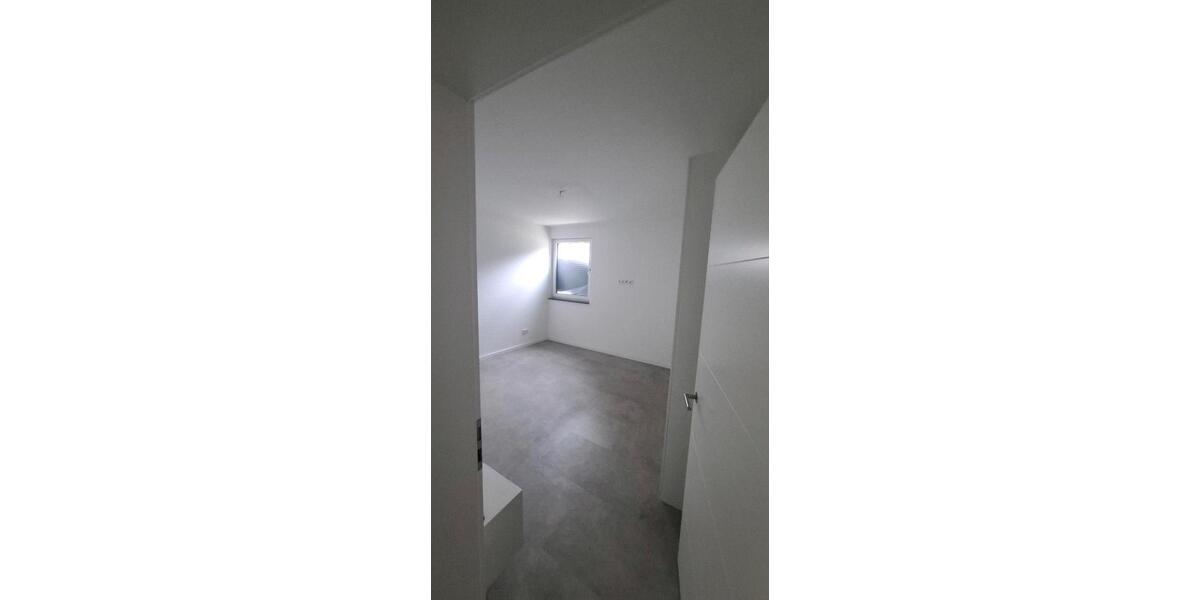 Etagenwohnung Grevenbroich Neuenhausen - 3.5 Zimmer, 87 m&sup2;, 1.750&euro; | Angebot:25418927