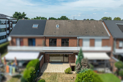 Reihenmittelhaus in gefragter Lage von Krefeld-Fischeln - mit Garten und Garage
