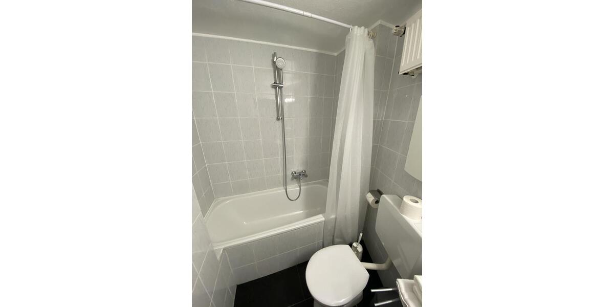 Etagenwohnung Düsseldorf Pempelfort - 1 Zimmer, 27 m&sup2;, 850&euro; | Angebot:26427155