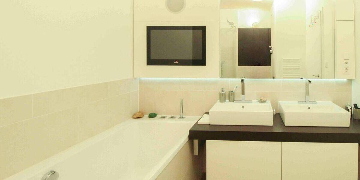 Etagenwohnung Düsseldorf Pempelfort - 2 Zimmer, 90 m&sup2;, 645.000&euro; | Angebot:26359394