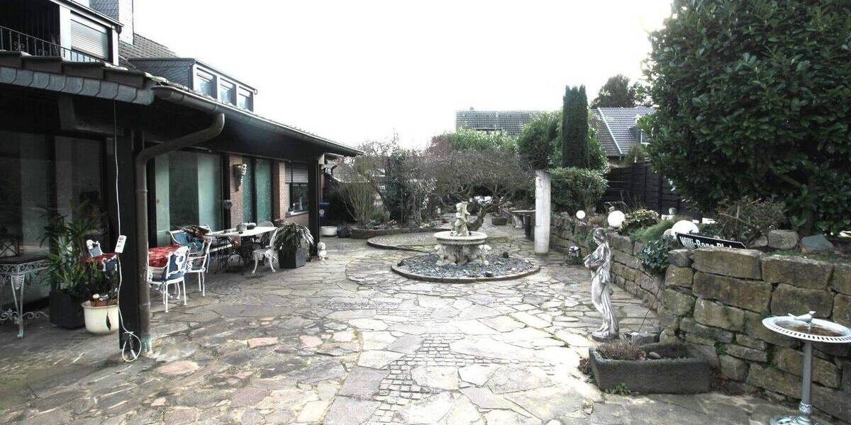 Mehrfamilienhaus, Wohnhaus Düsseldorf Hubbelrath - 7 Zimmer, 237 m&sup2;, 870.000&euro; | Angebot:26417364