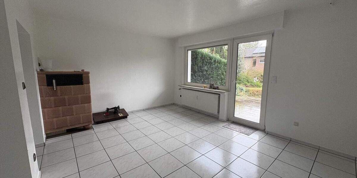 Mehrfamilienhaus, Wohnhaus Moers Hülsdonk - 6 Zimmer, 132 m&sup2;, 580.000&euro; | Angebot:25896452