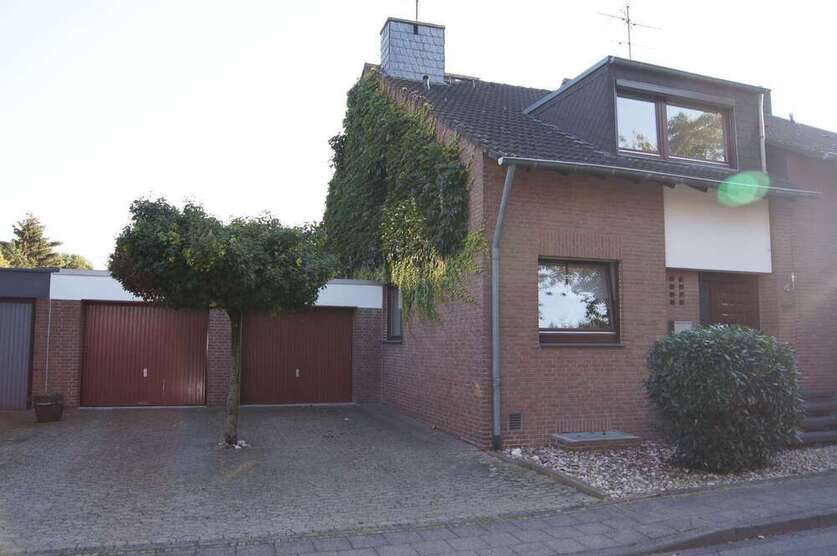 Haus zum Kaufen in Grevenbroich 455.000 € 135 m²