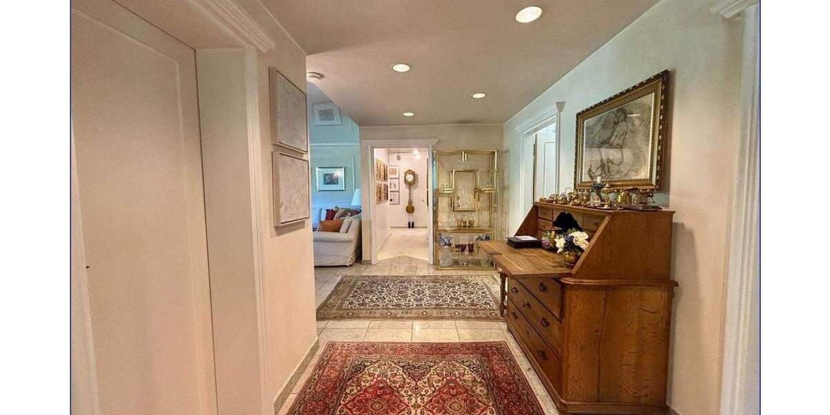 Repräsentative Terrassenwohnung in Mülheim-Holthausen mit Doppelgarage! 4 zimmer